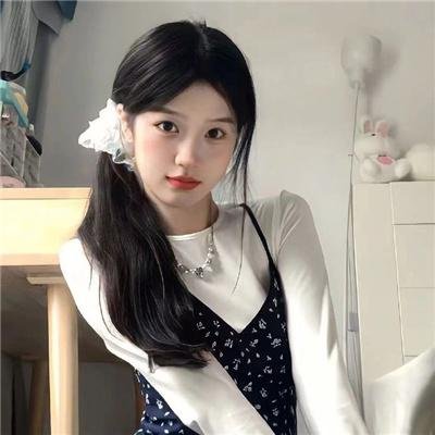 少女们的指南针海报