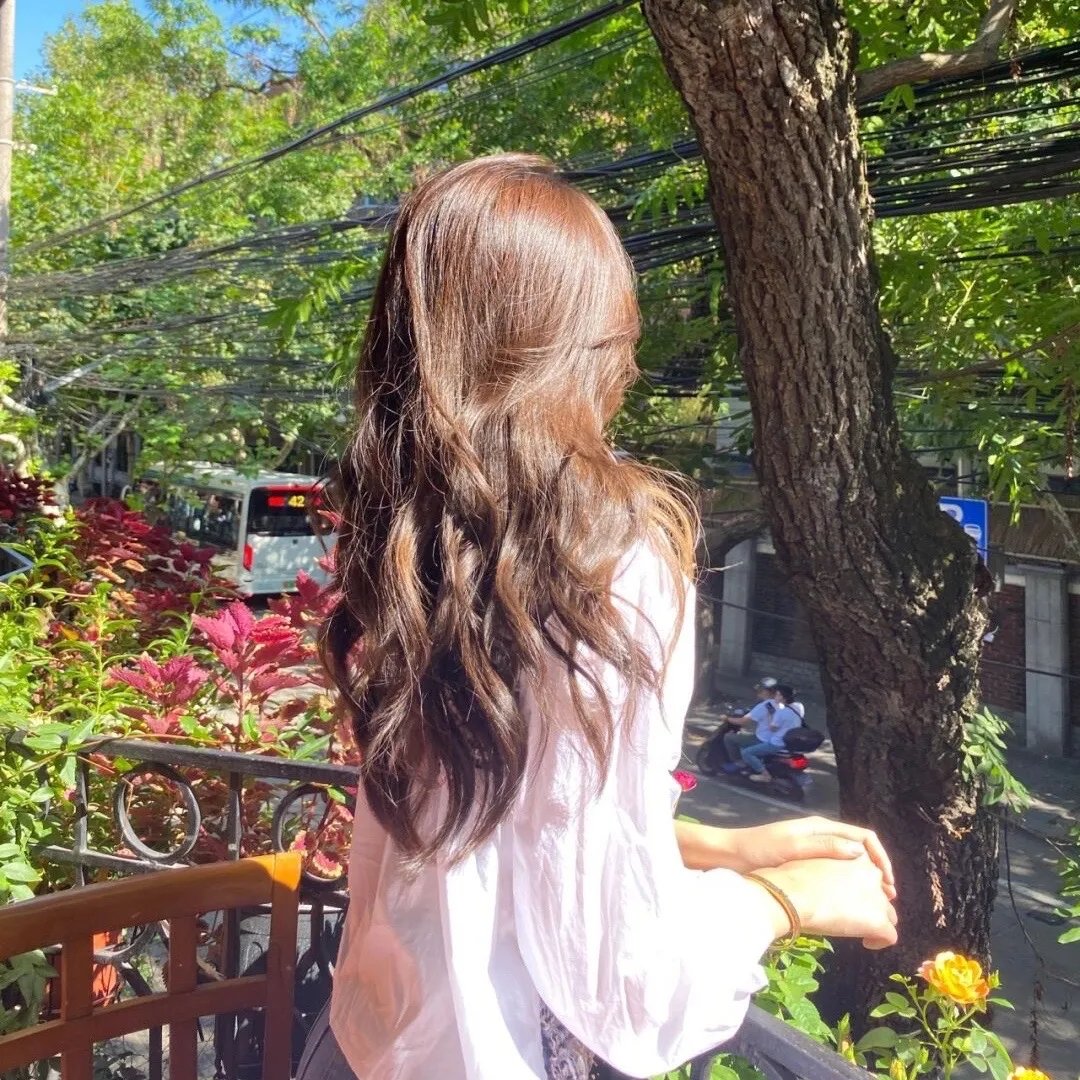东愁海报